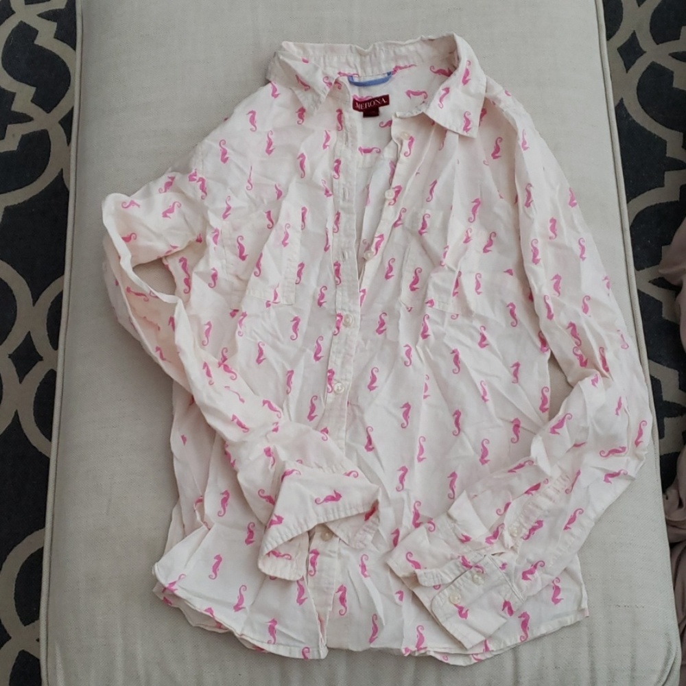 Super cute 🦞Lobster🦞 button down shirt